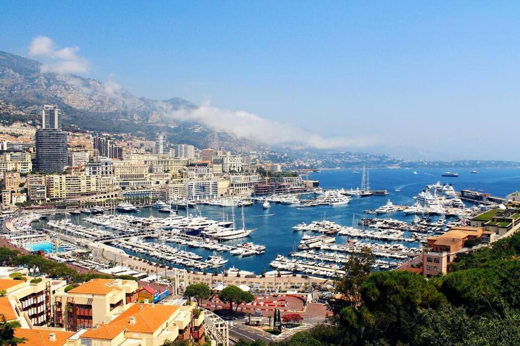 French Riviera: Seafront Apt & Pool Near Monaco Рокебрюн — Кап-Мартен Экстерьер фото
